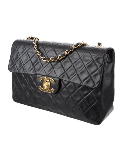 chanel purse single flap with contrast stitching